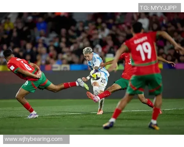 《高能英雄》暖冬进圈 Apple 授权专营店主题活动正在火热进行中！